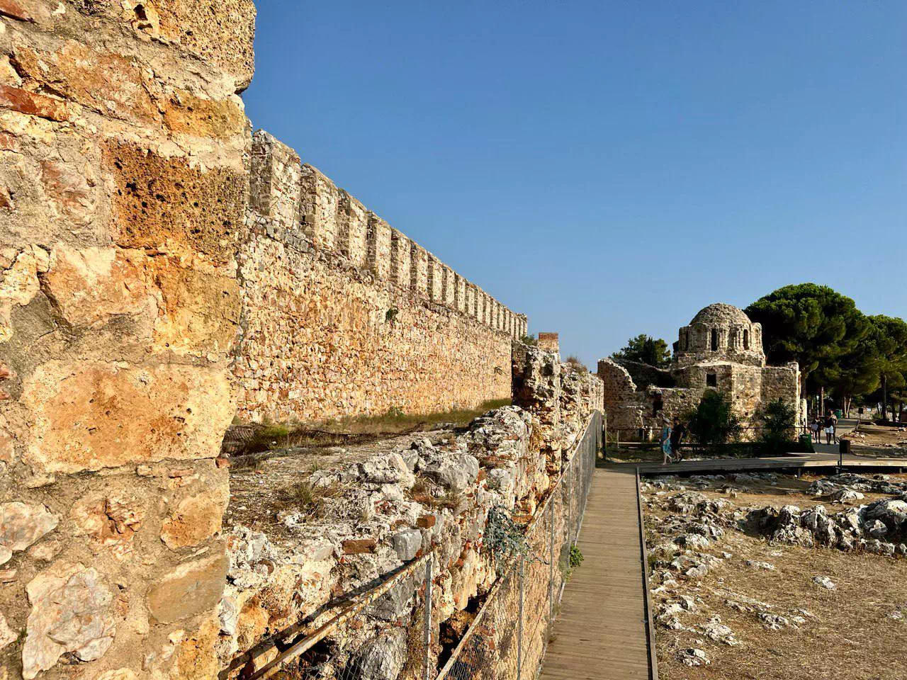 photo 2022 08 19 00 57 41