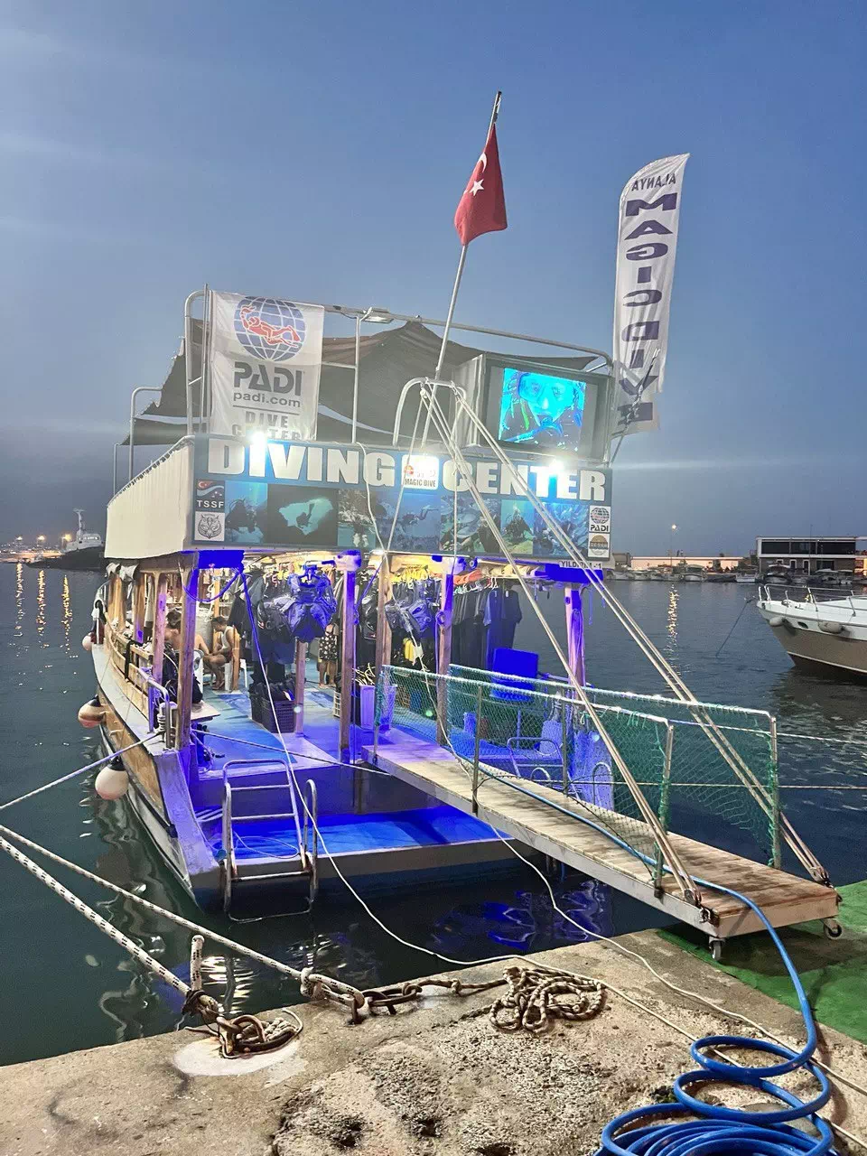 photo 2022 08 24 22 26 02