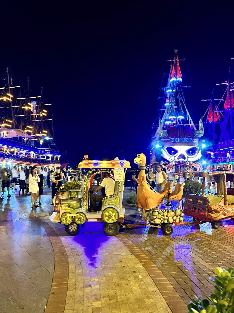 photo 2022 08 24 22 43 39